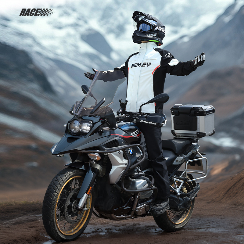 Capa de Chuva para Motociclist - Motorcycle Rain Suit avaliação e preço